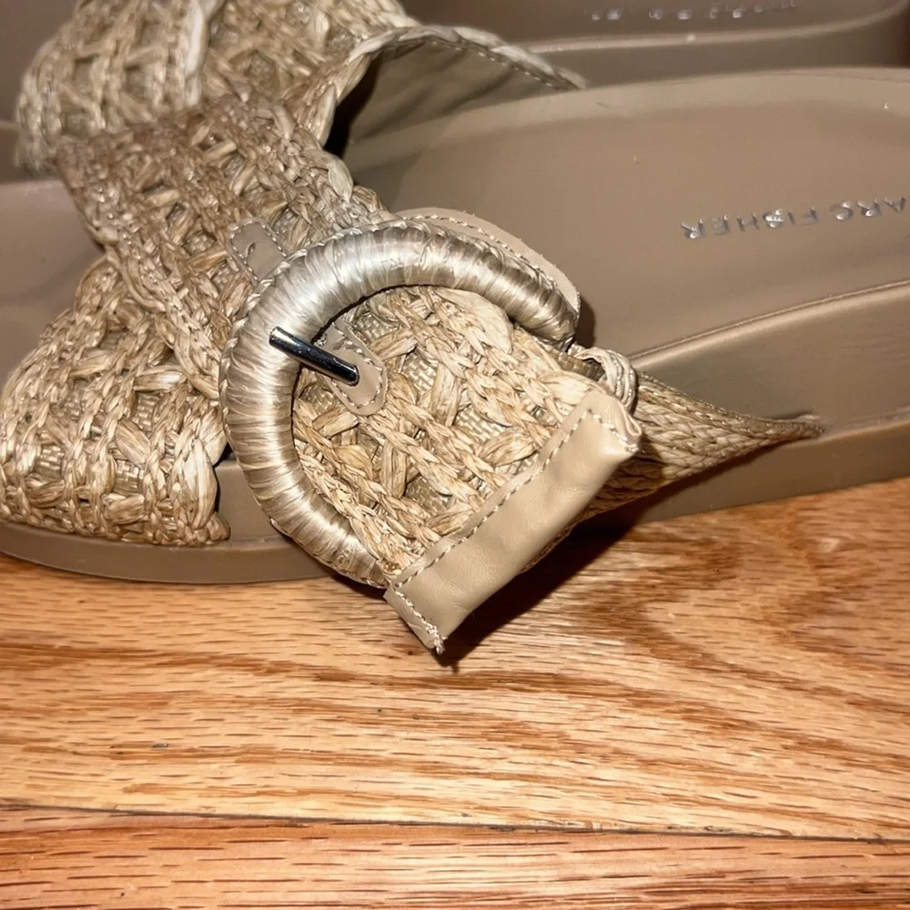 Marc Fisher WELTI FLAT FOOTBED SANDAL Sz 6.5